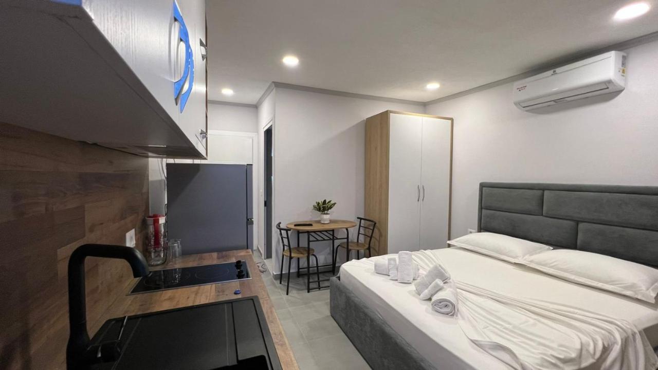 Sea View Apartments Golem  Extérieur photo