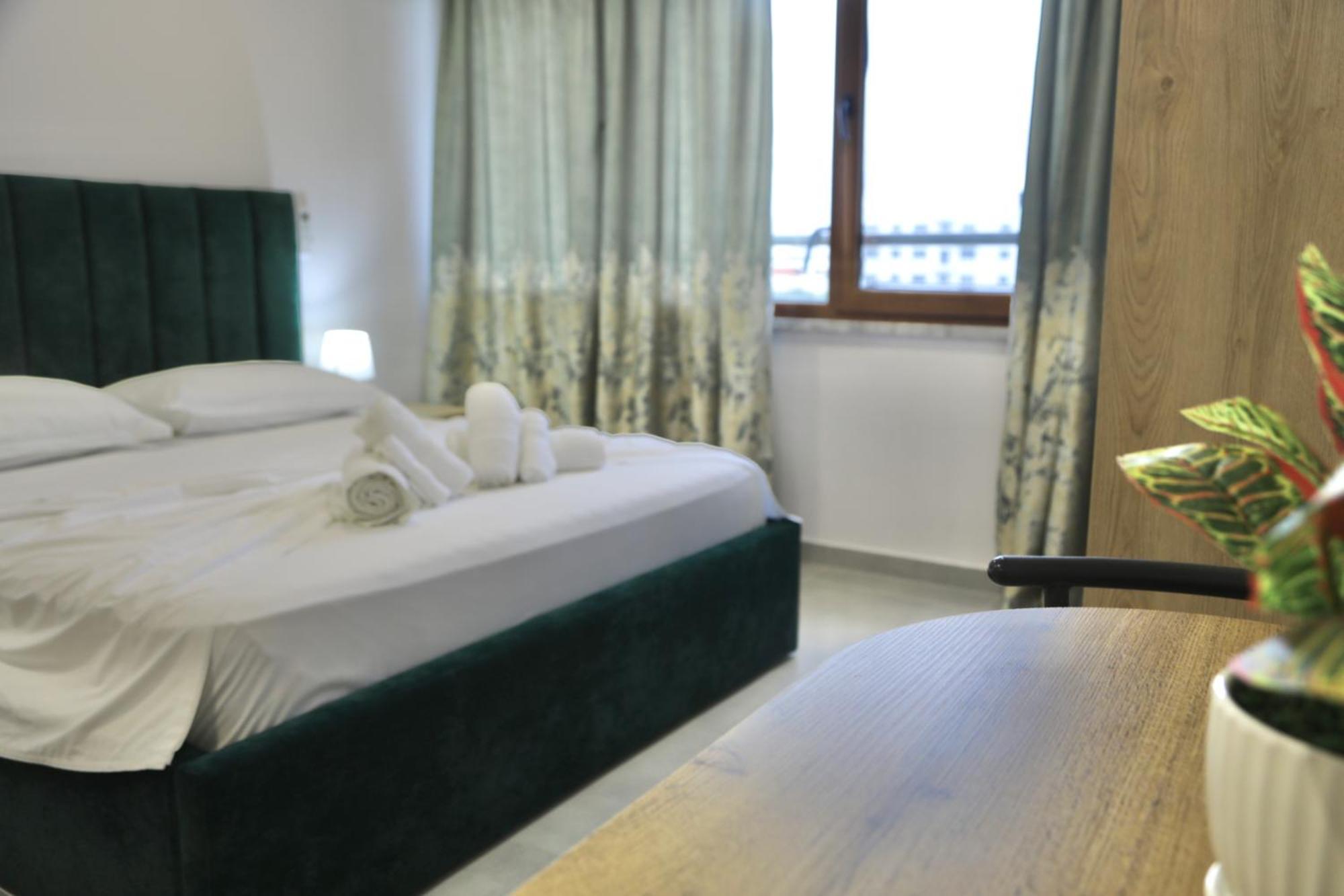 Sea View Apartments Golem  Extérieur photo