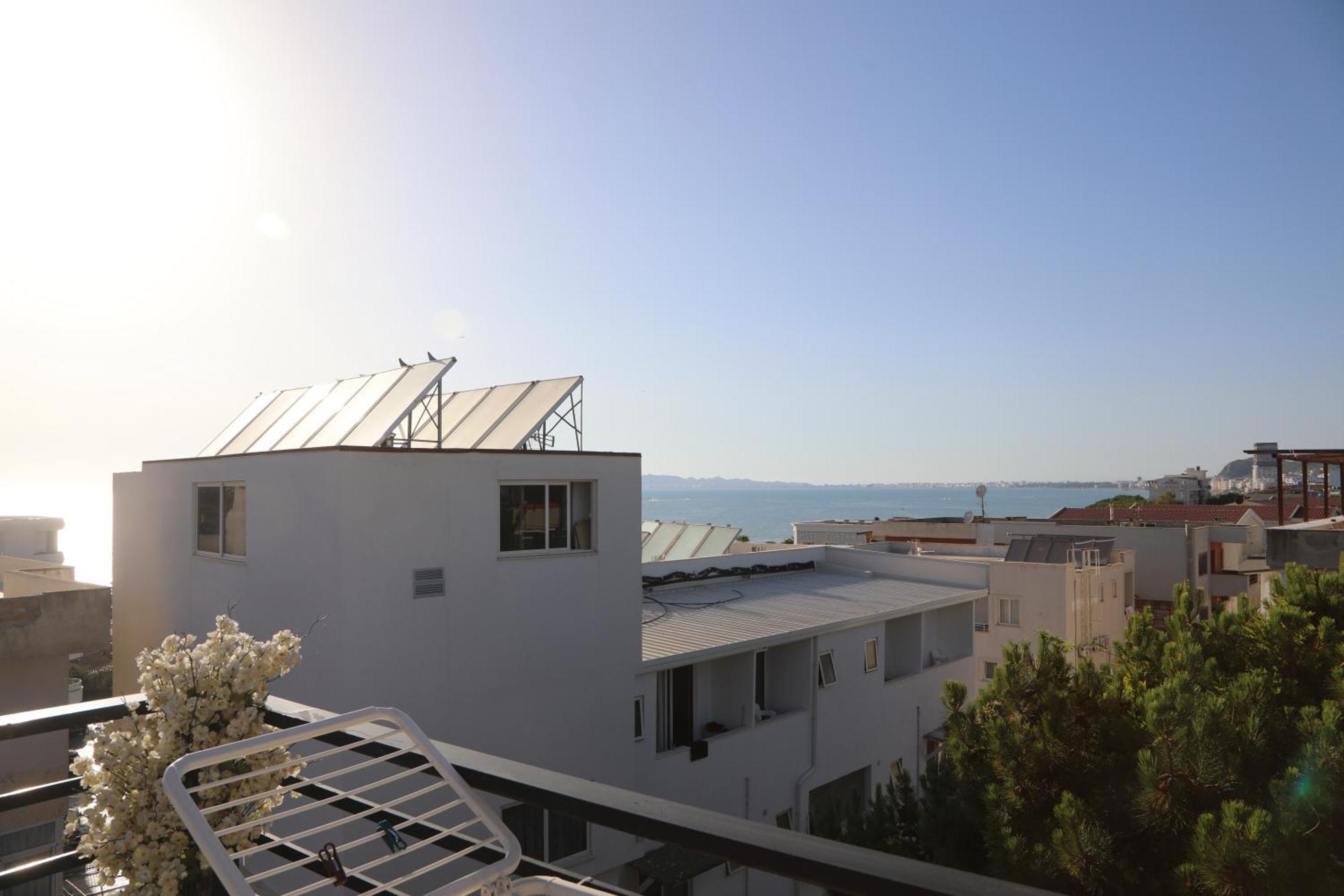 Sea View Apartments Golem  Extérieur photo