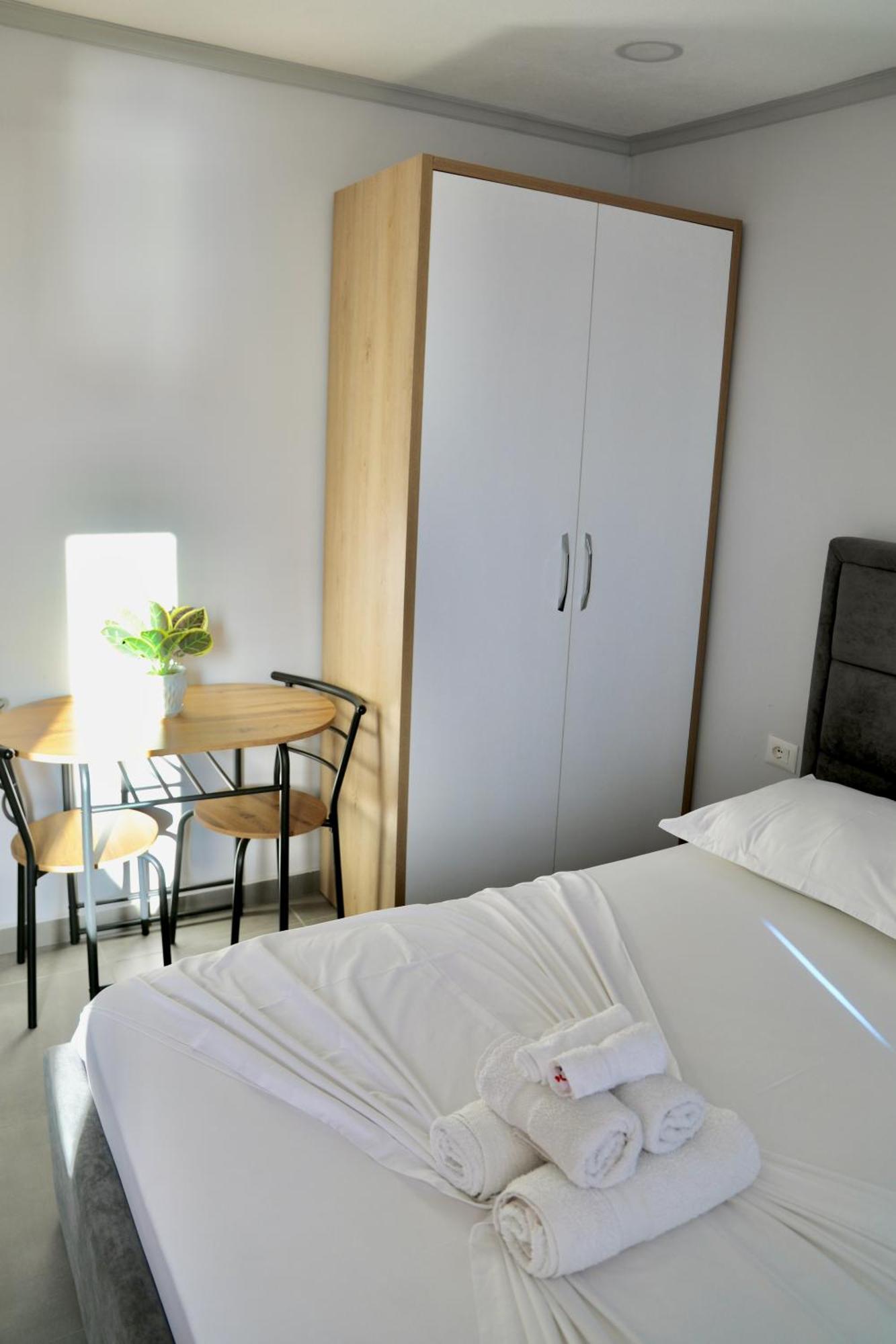Sea View Apartments Golem  Extérieur photo