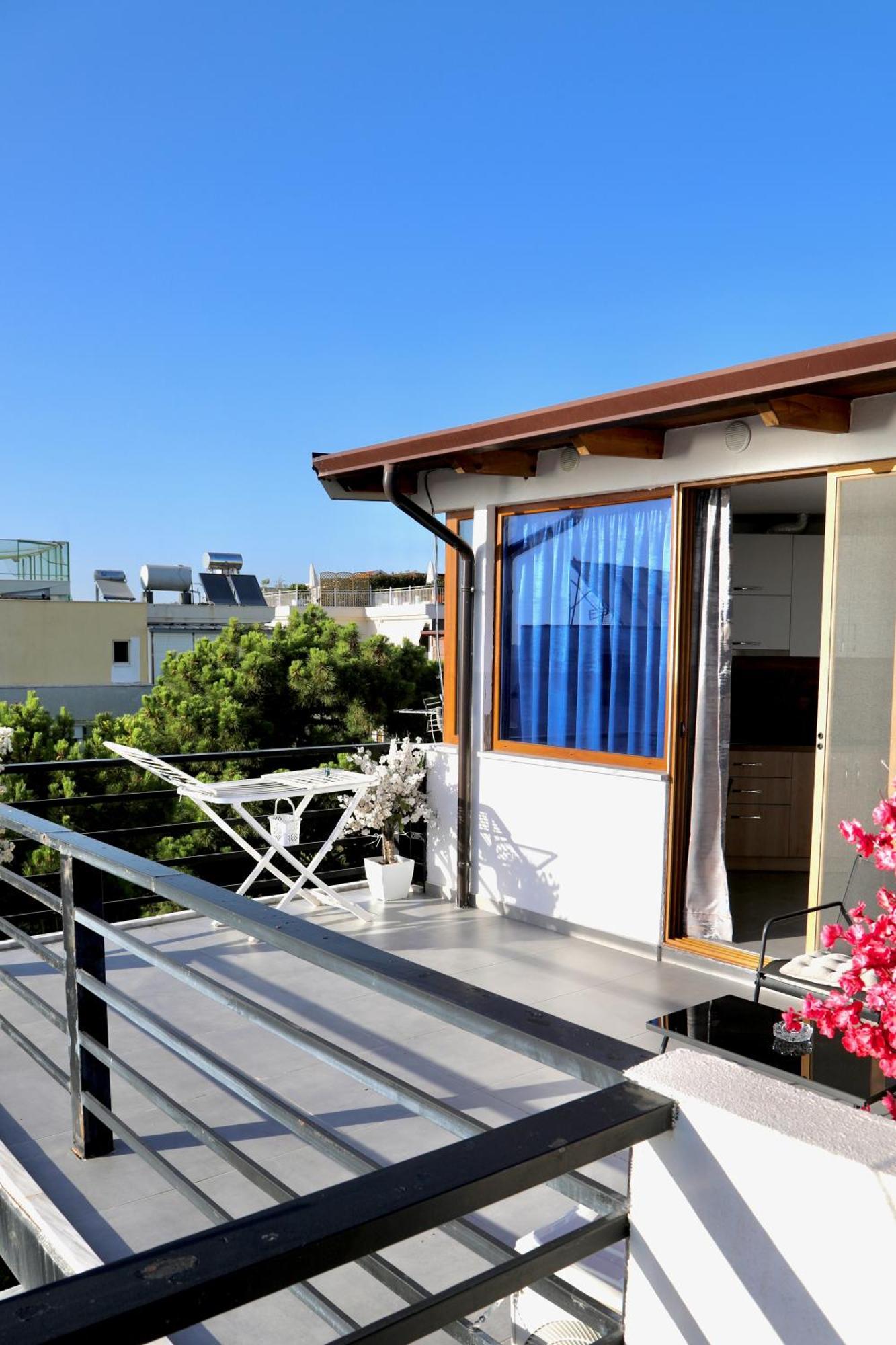 Sea View Apartments Golem  Extérieur photo